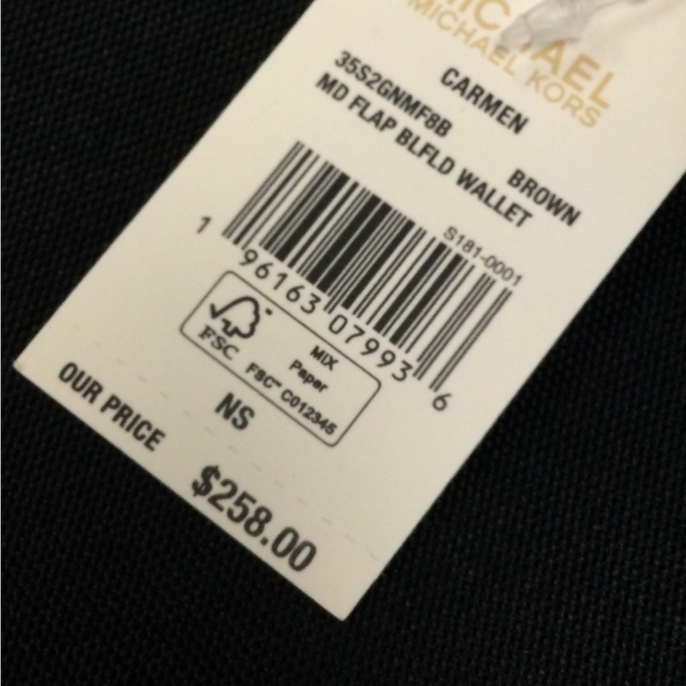 MICHAEL KORS WALLET, NWT - Picture 3 of 5